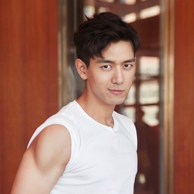 ���ֱ�����ʦ��������� ���ֳ��ж̷���������˧������