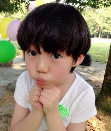 2016小男孩流行发型 小男孩适合的发型_发型师姐