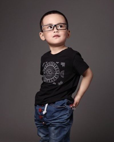 二岁到三岁小男孩理什么发型合适 三岁男宝宝