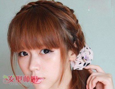 适合中短发的扎辫子发型 短发小辫子发型扎法
