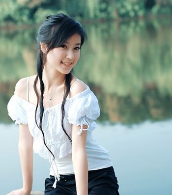 脸盘大的女生适合<em>什么</em>样的<em>长头发</em> 脸盘大女人