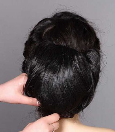 如何盘新娘发型 跟发型师一起来学新娘盘发(3