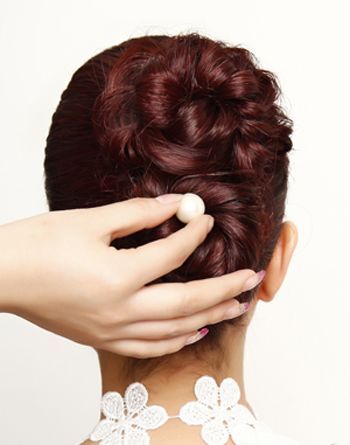 自己能扎盘的新娘发型 新娘盘发发型中长发韩