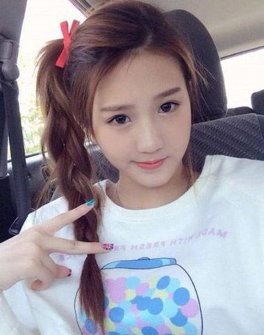 不烫扎头发怎么让头顶蓬松 好看的女生不烫不