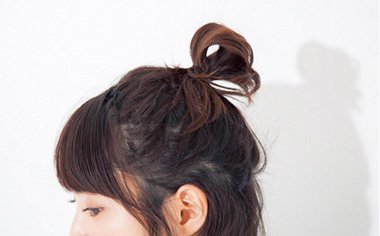 短发女生夏季怎样扎发 夏天方便简单的短发捆绑发法(2