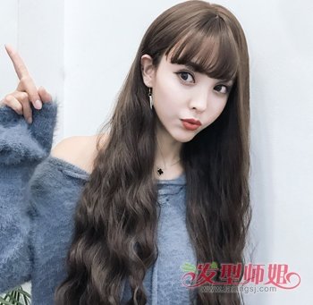 中长发烫什么发型好看 中长发女生流行芭比烫发发型