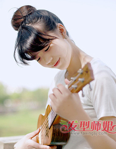 伴娘适合梳花苞头吗 伴娘花苞头抢眼不突兀