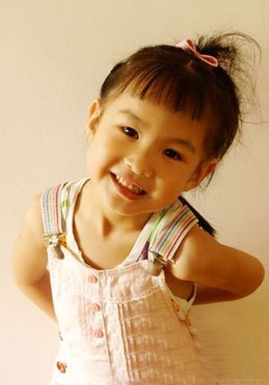 小女孩子的发型 编小孩子发型步骤