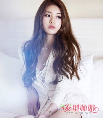 中年圆脸女性烫发发型图片 圆脸中年女士卷发发型