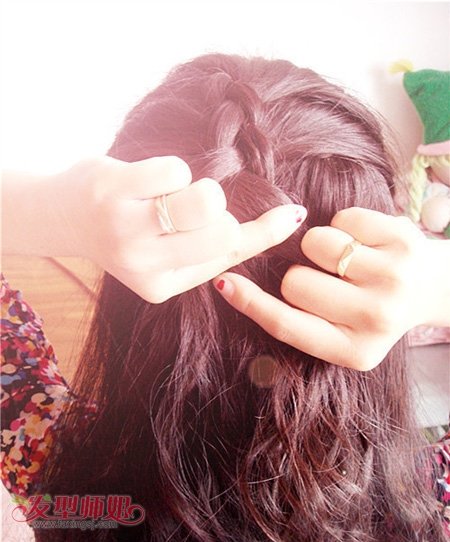 蝎子头配什么发卡好看 好看的蝎子头发方法(3)_发型师姐