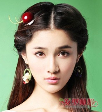 矮个子适合的梳公主头发型 矮个子女生发饰哪种好看(4)