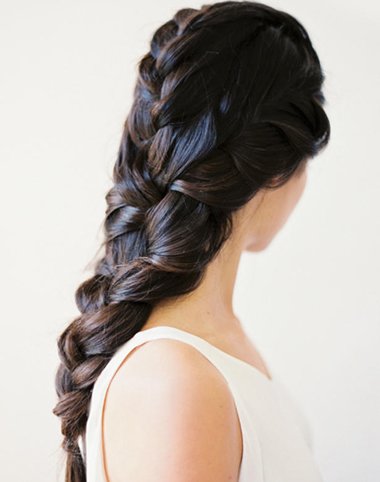 Բ���۾�����˵ĳ���ͷ������ ����Բ�����۾���Ů��������